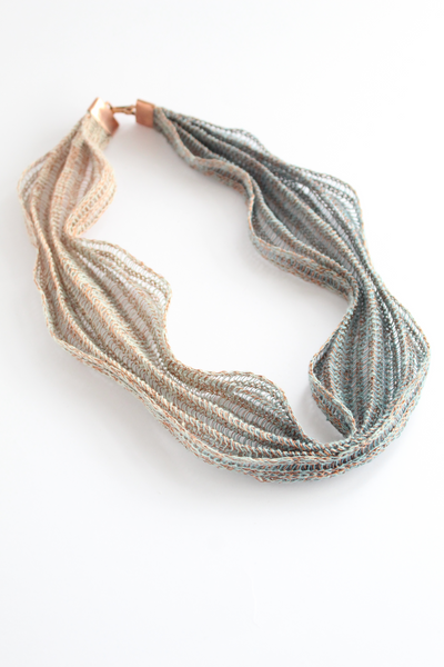 Collar Cordillera corto